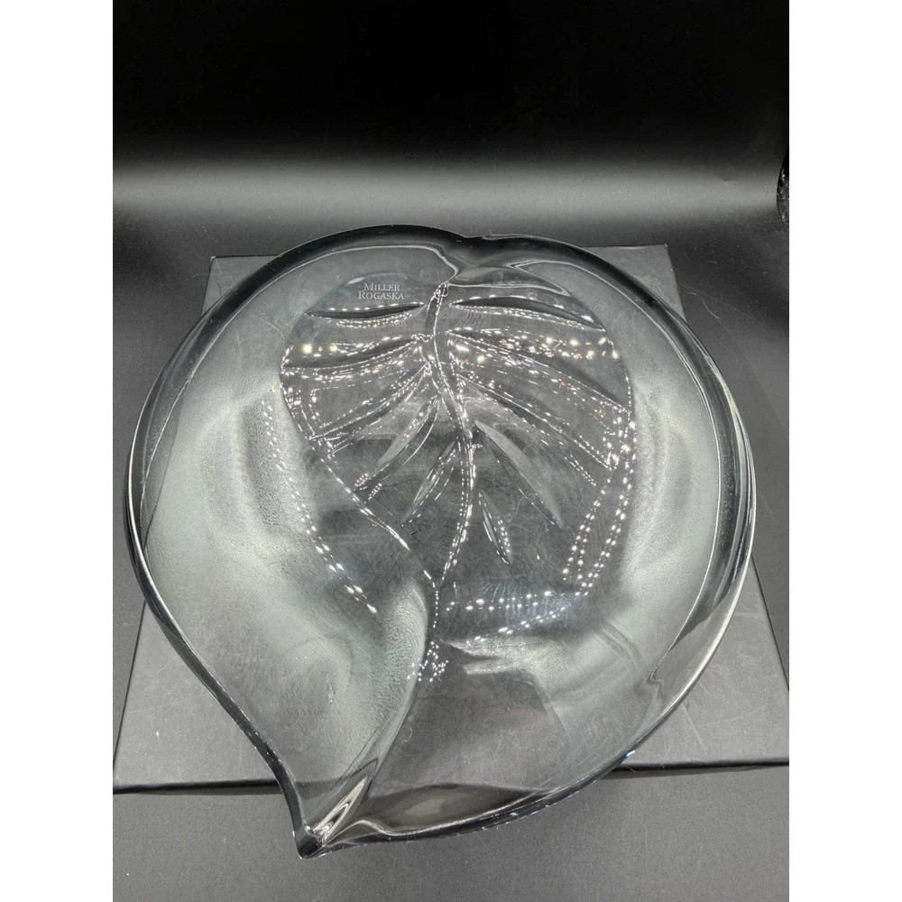 🍃✨ Miller Rogaska Lead Crystal Leaf Bowl 🍂